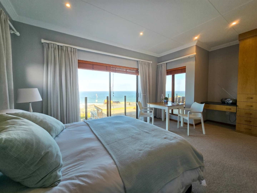 4 Bedroom Property for Sale in Jongensfontein Western Cape